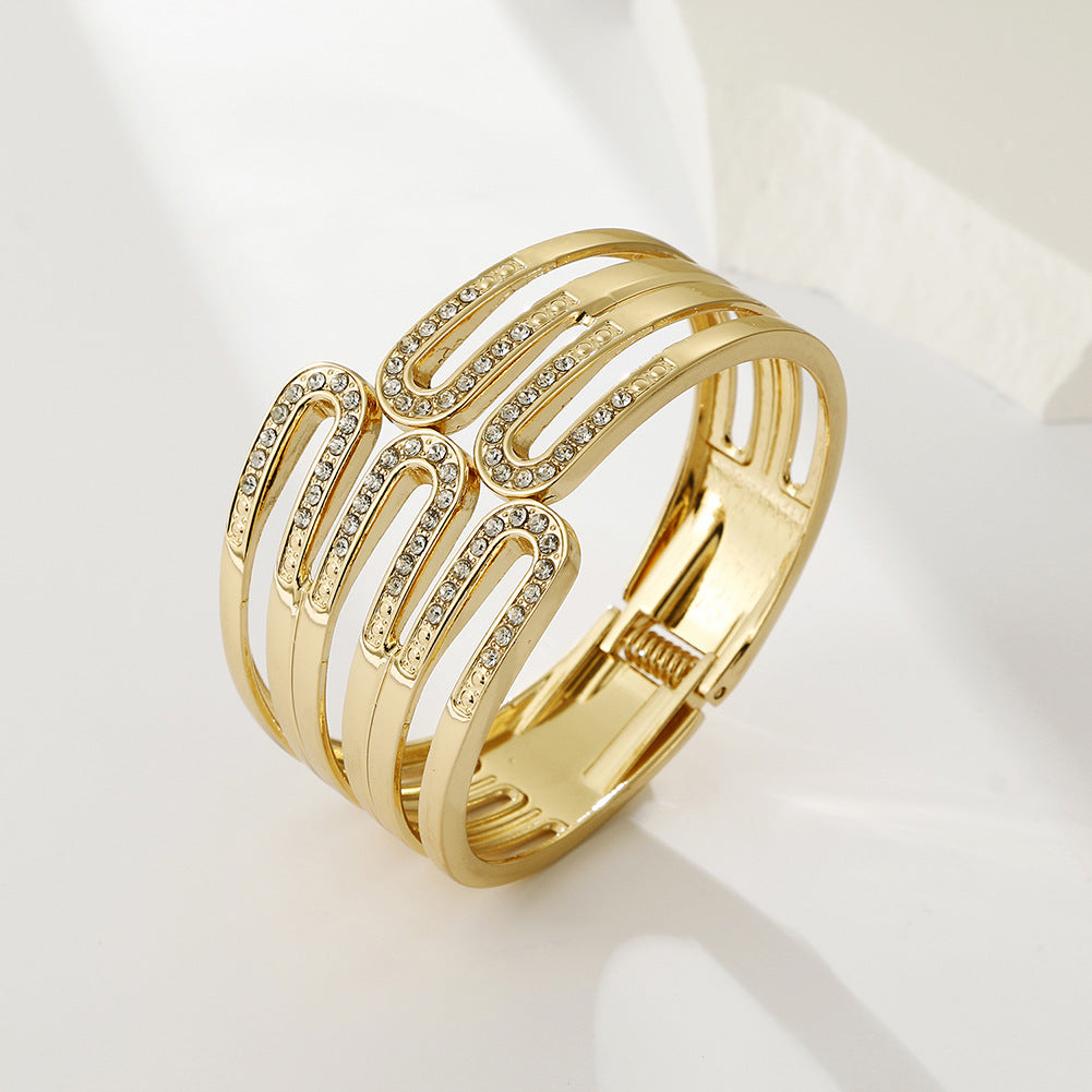 Hollow Bracelet, Asymmetrical Diamond-Encrusted Ring-Shaped Stacked Design Alloy Bracelet, Personalized, Simple Style, High-End Sense For Girls